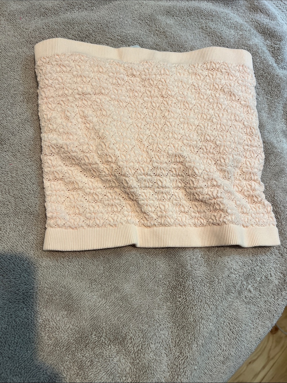 Nikibiki Peach Lace Strapless Bralette